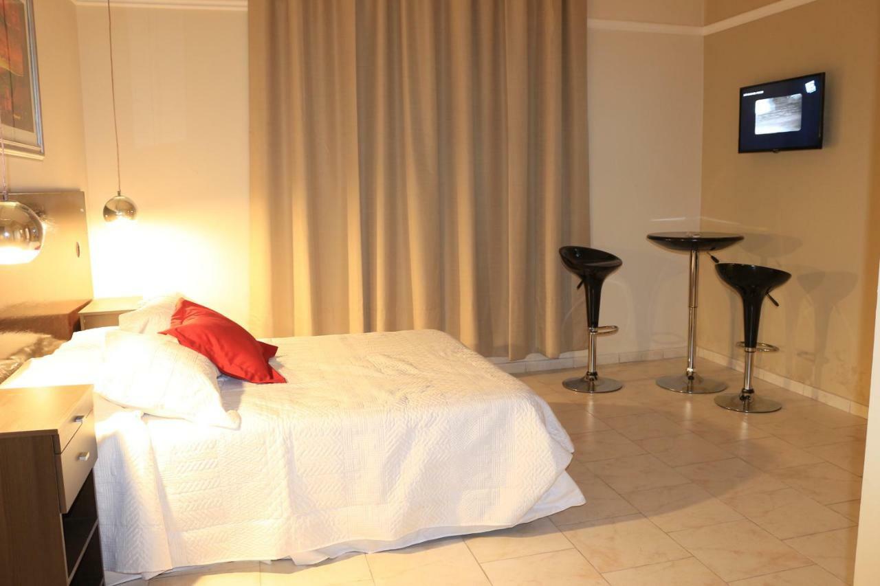 Eclat Suites Hotel Boutique Villa Mercedes Bagian luar foto